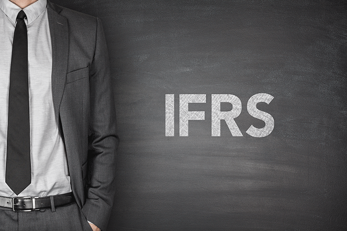 Financiarisation, Evaluation et Information Comptable : De la création de valeur aux IFRS